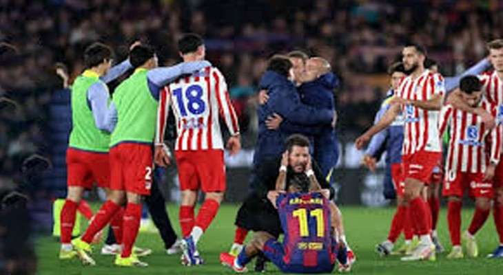 ৩ গোলে জিতেও বার্সার বিদায়