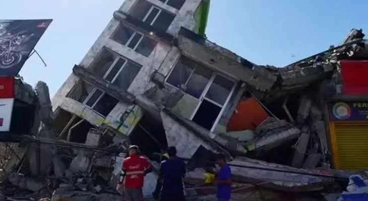 খেলার মাঠ: ভূমিকম্পে শতাধিক প্রাণহানি, কলম্বিয়ায় স্থগিত দুই হাইভোল্টেজ ম্যাচ